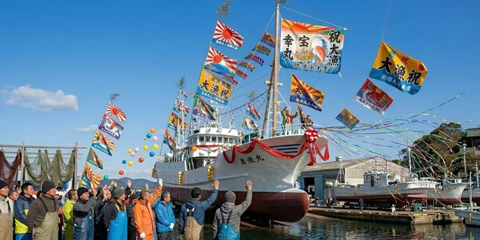 漁船の大漁祈願・進水式